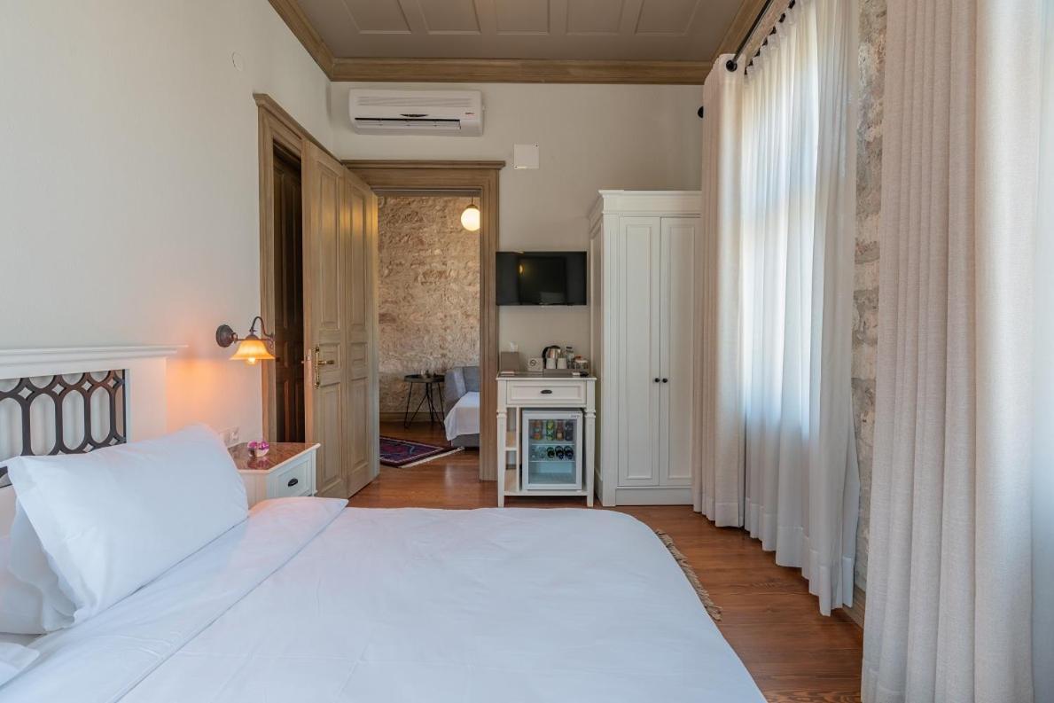 Elia Hotel Cunda By Ortunc ไอวาลิค ภายนอก รูปภาพ