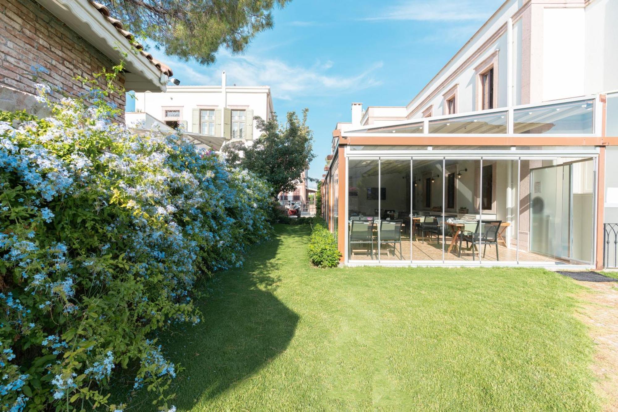 Elia Hotel Cunda By Ortunc ไอวาลิค ภายนอก รูปภาพ